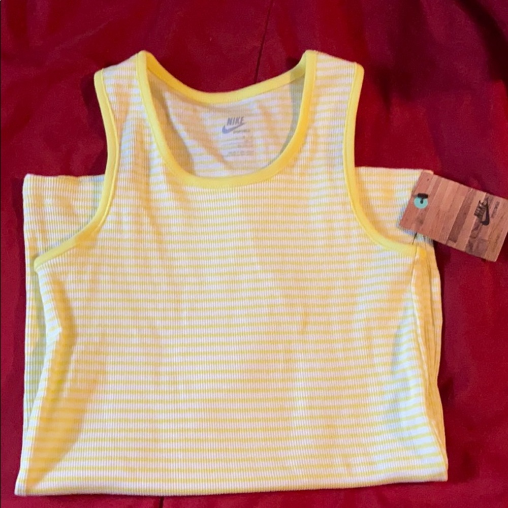 NWT Girls Nike tank